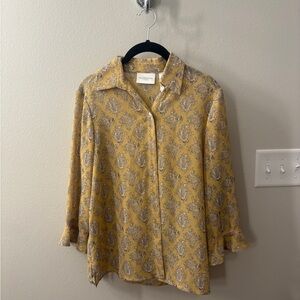Liz Claiborne Yellow and Gray Patterned Button Down Shirt